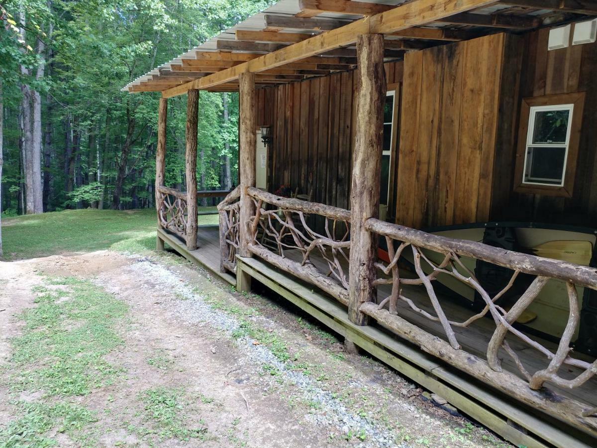 Arrowmont Stables & Cabins Cullowhee Exterior foto